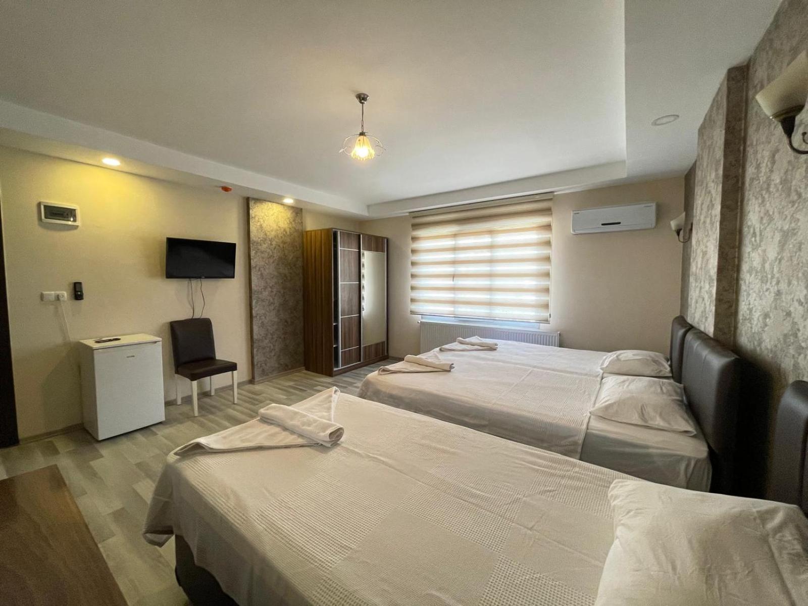 Ikarus Hotel 库萨达斯 外观 照片