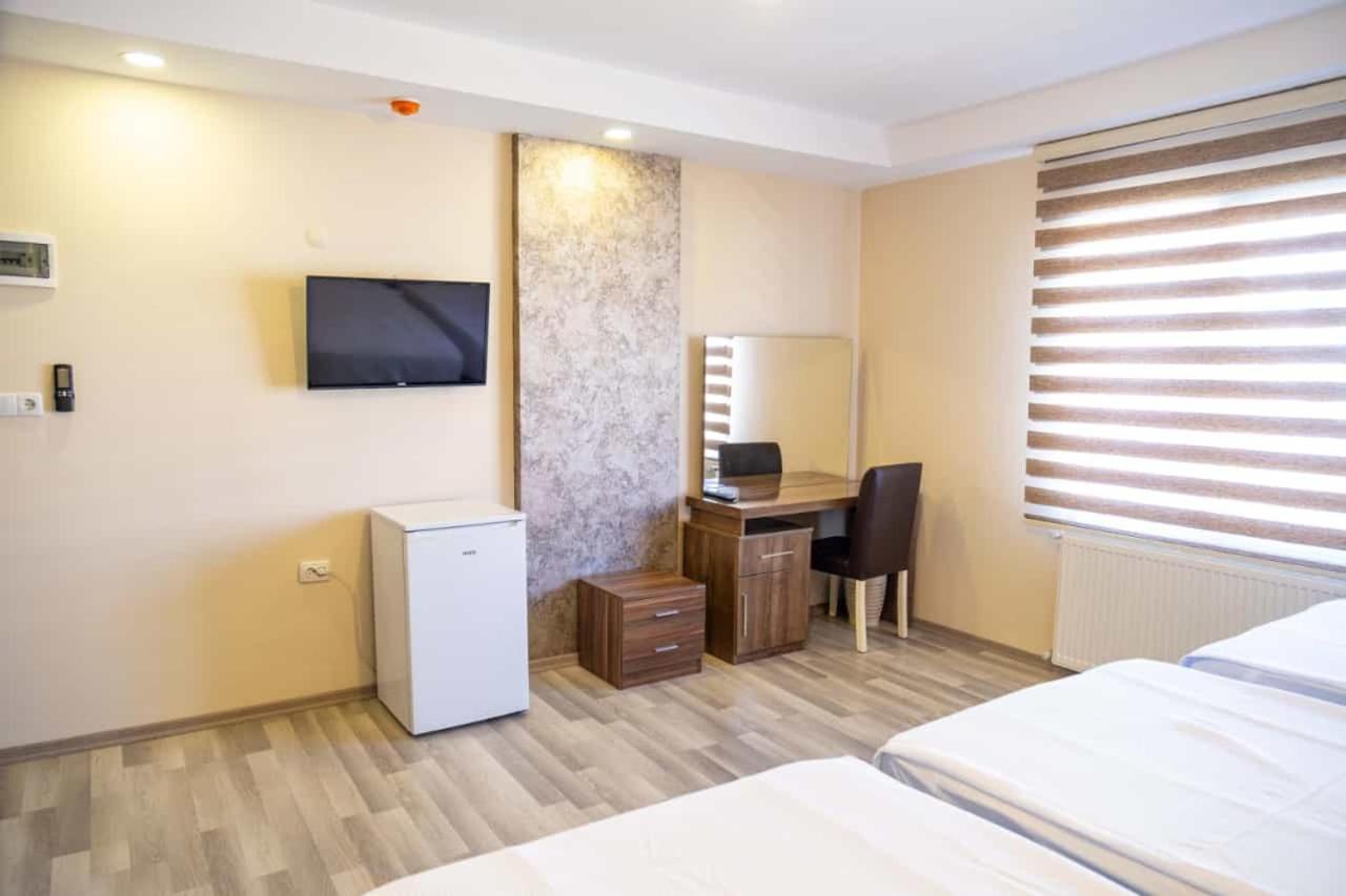 Ikarus Hotel 库萨达斯 外观 照片