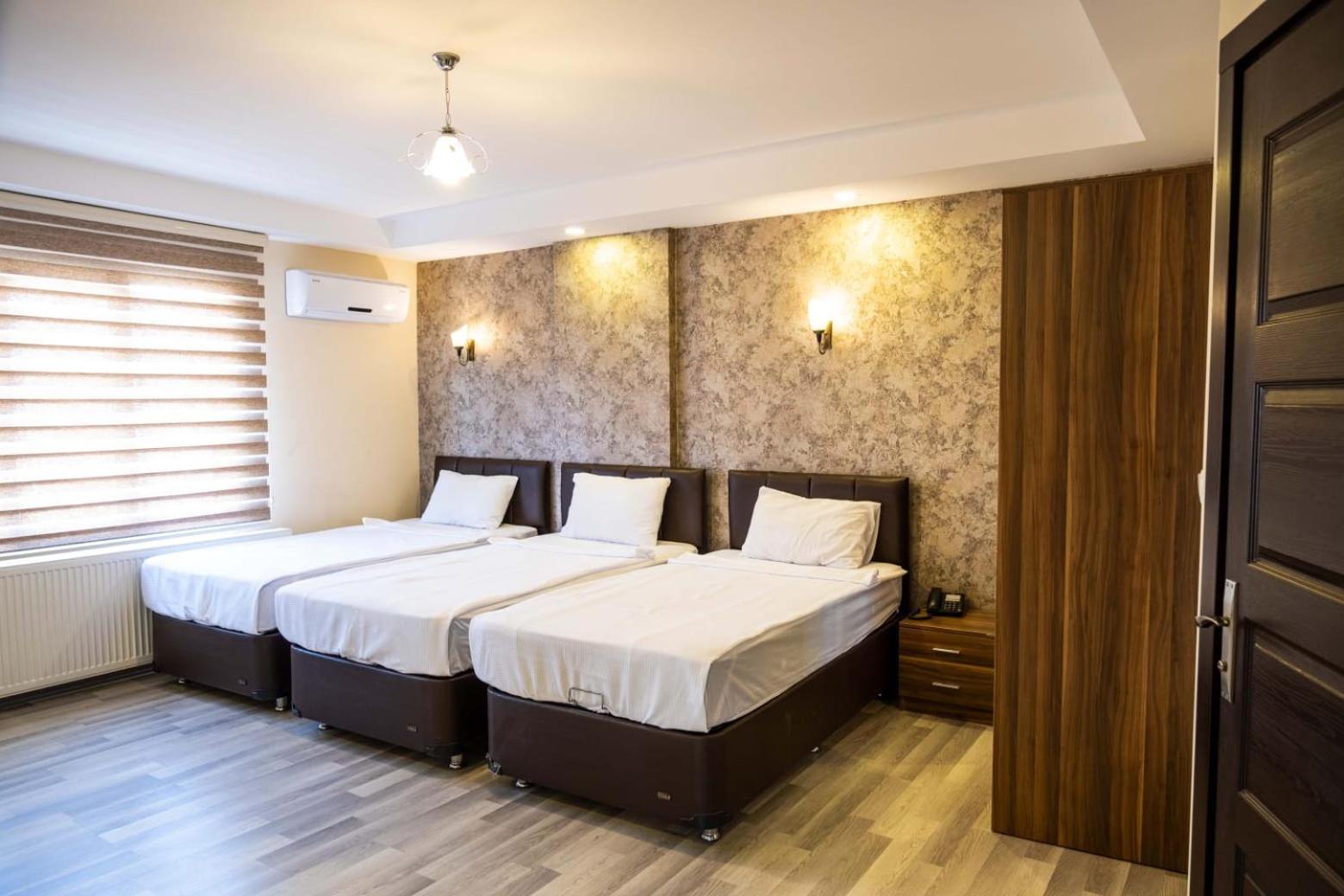 Ikarus Hotel 库萨达斯 外观 照片